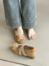 バレエ風レディースシューズ【春用・粗いヒール・クロスストラップ・マリージェーン】