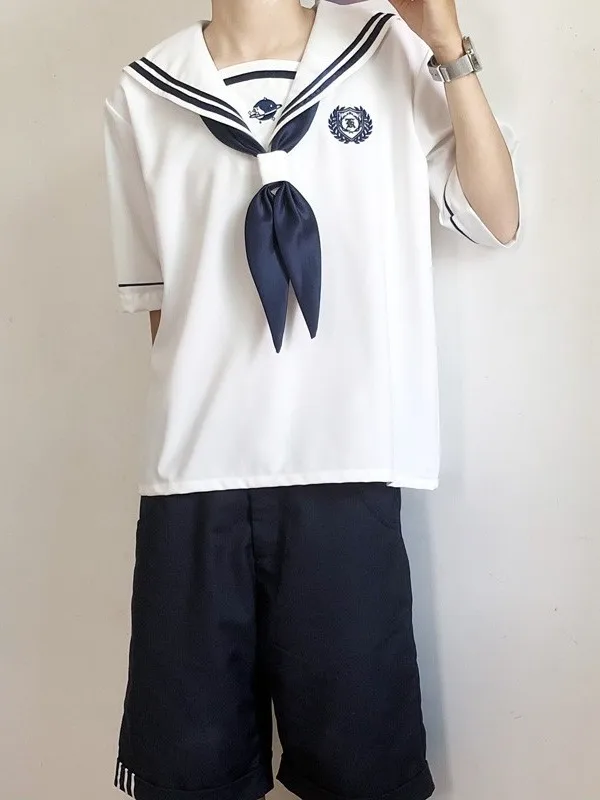男学生用刺繍入りセーラー服：秋季学院風フルコーディネートの実用性と着崩し対策