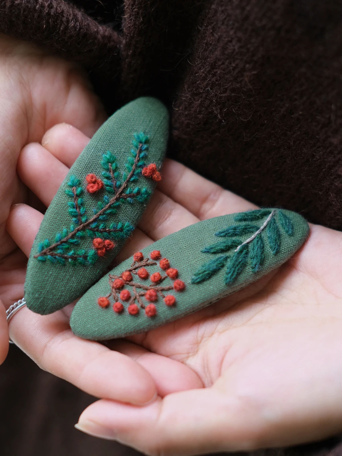 秋冬 DIY 手作り刺繍方形ヘアゴムの作り方と材料選びのガイド