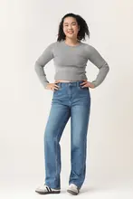 嬉しいスタイルのワイドデニムパンツ【女性用・秋冬・スリムストレート・ビッグサイズ】（セットアップ対応）