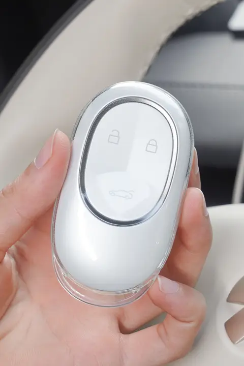 透明自動車用キーケース【蔚来ES6・EC6・ET5・EC7・ET7対応】