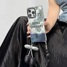 チェリー型チャーム付き角穴あきスマートフォンケース【ショルダーチェーン・iPhoneやHuawei、Xiaomi対応】