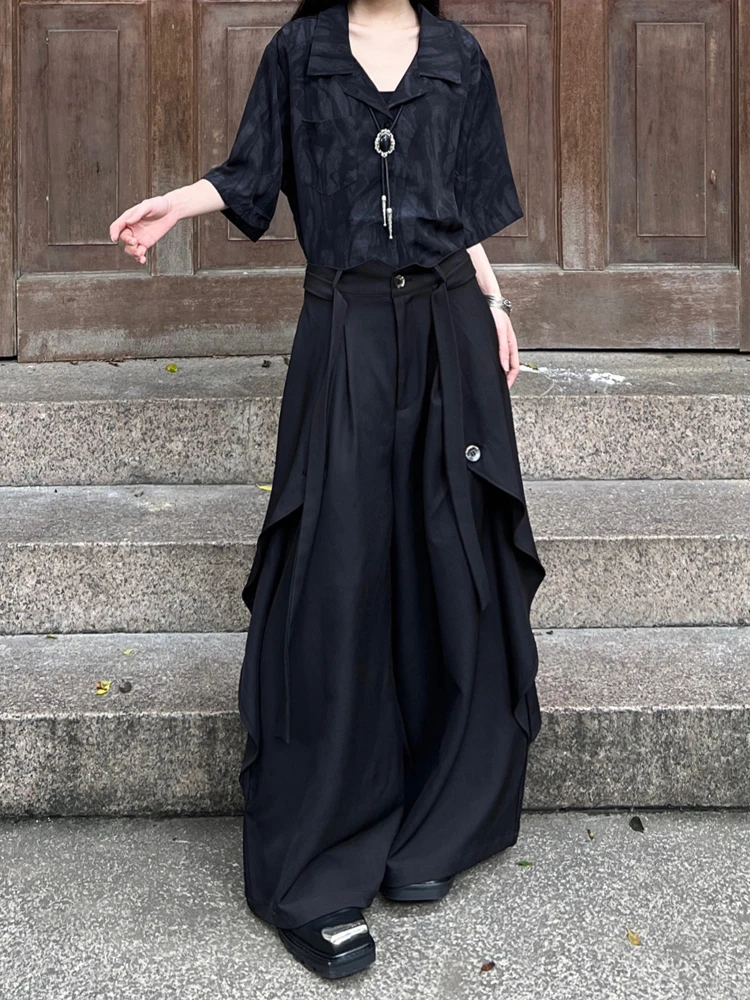 春季新作 ヴィンテージ風パンツスカート：高腰・ワイドレッグデザインの実用性とスタイル適応性