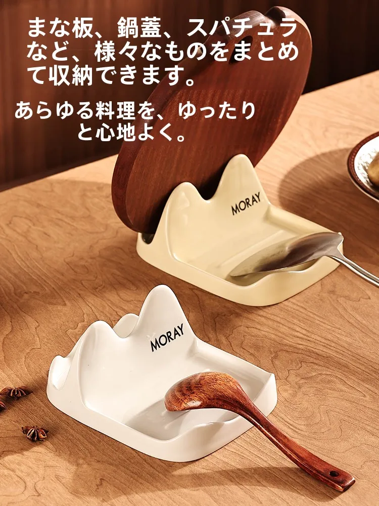 狭いキッチンに食器棚を設置するなら、これひとつで解決できる？