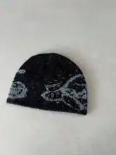 バタフライ刺繍のニットキャップ【秋冬・保温・耳あて付き・小顔効果】