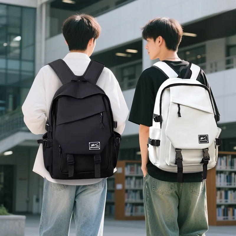 パソコンが入るリュックはどう選ぶ？大学生が通学で実感した「軽量・防水・大容量」のベストな選び方