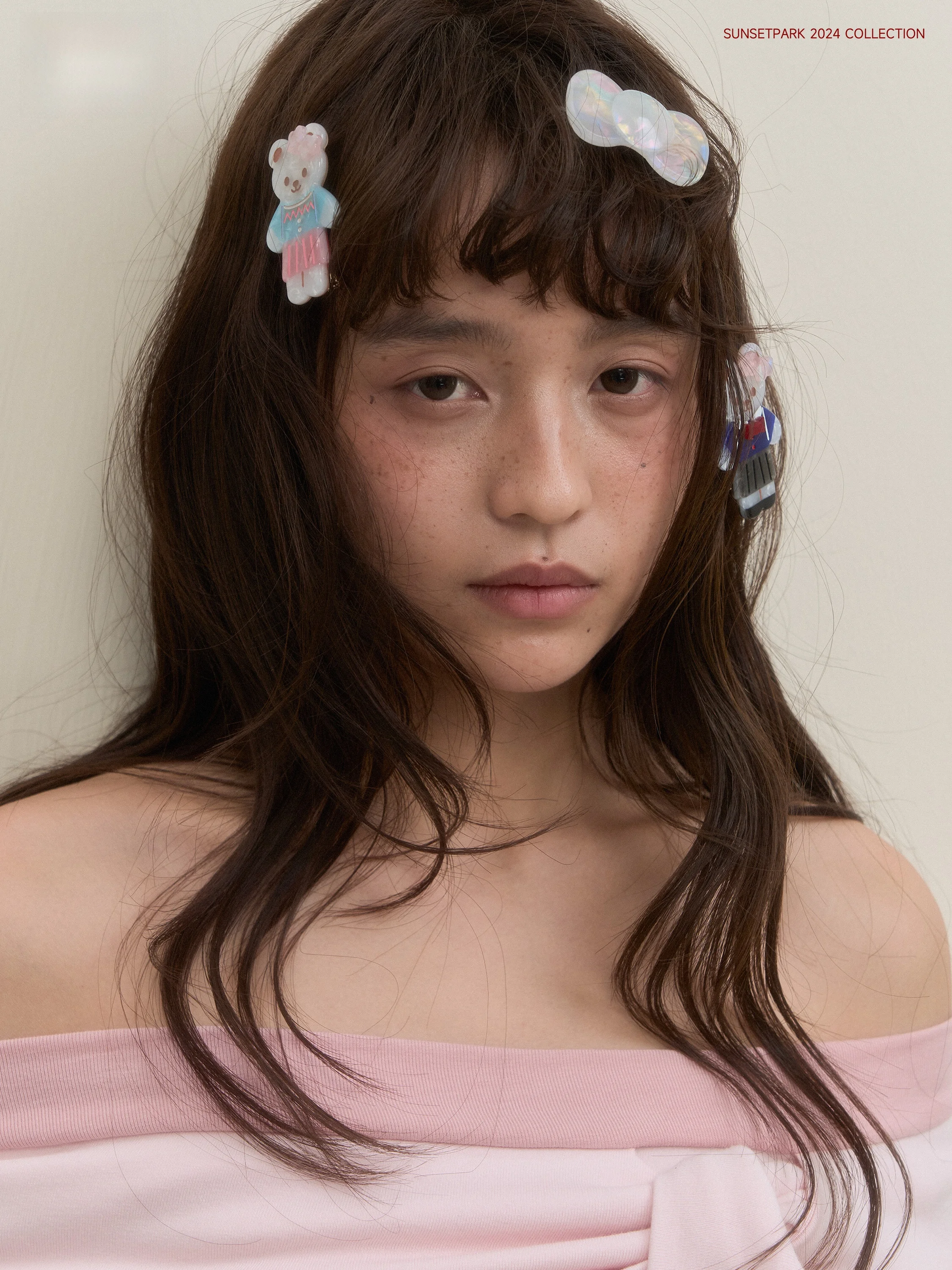 春のピクニック小熊のリボンデザインアクリルヘアクリップ【かわいらしいハーフアップ用】