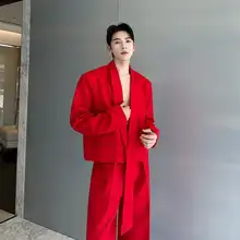 個性的でスタイリッシュな赤色パッド付きジャケット【舞台用・メンズ・トラウザーズ付き】（セットアップ対応）