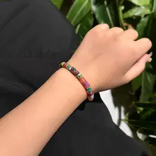 カラフルなドーパミンビーズブレスレット【ヴィンテージ風・デザイナーズ・ハンドメイド】