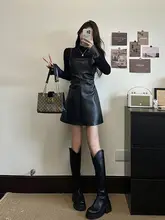 ダブルレイヤー風デザインの女性用PUレザーワンピース【冬用・ブラック・ウエストシェイプ】（セットアップ対応）