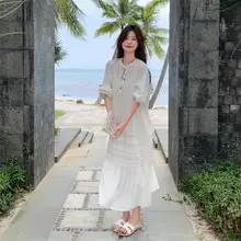 米白色のゆったりとしたウエストリボン付きフレアワンピース【清楚なデザイン・夏用】