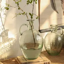 透明なガラス花瓶【緑・細口・一耳付き・インテリア用・厚手】