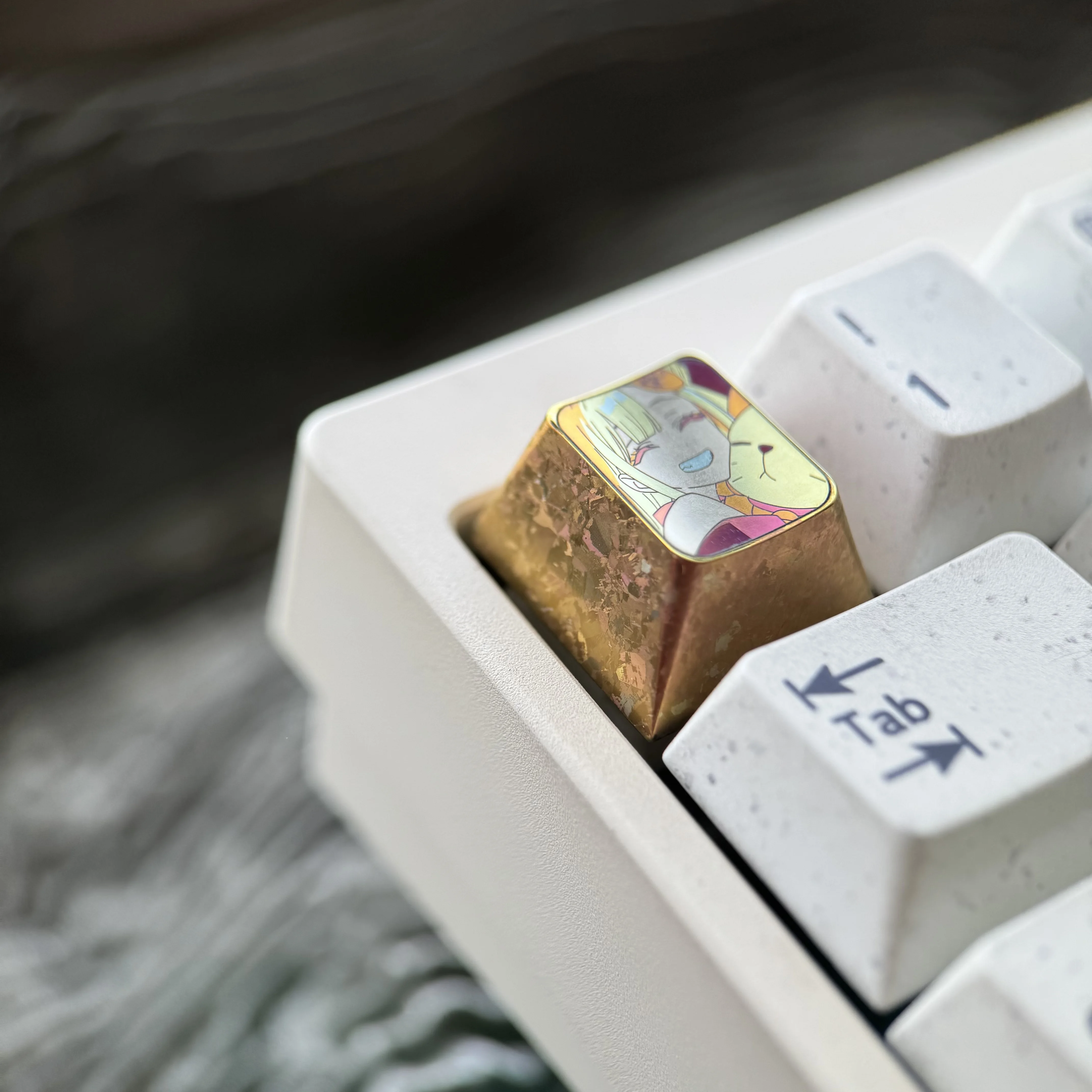 Bluetoothキーボード かわいい ってどう選ぶ？輝夜姫デザインのチタンキーボードが注目する理由