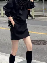 夏用 大きいサイズの黒のスーツショートスカート【ハイウエスト・ポケット付き・シンプルデザイン】
