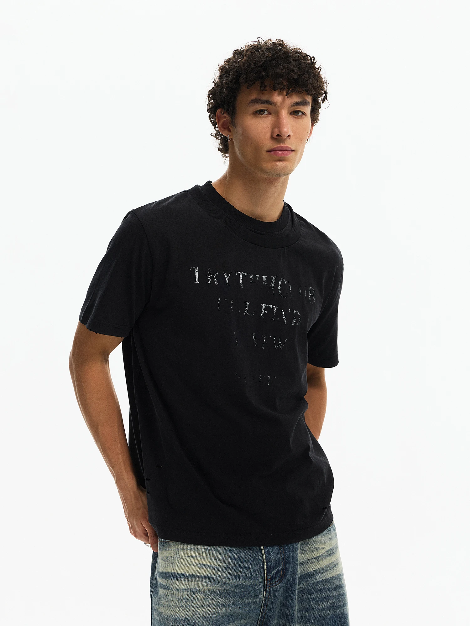 tシャツに油染みや黒ずみ・黄ばみが起きるの？ヴィンテージ風のTシャツでどう対処するか