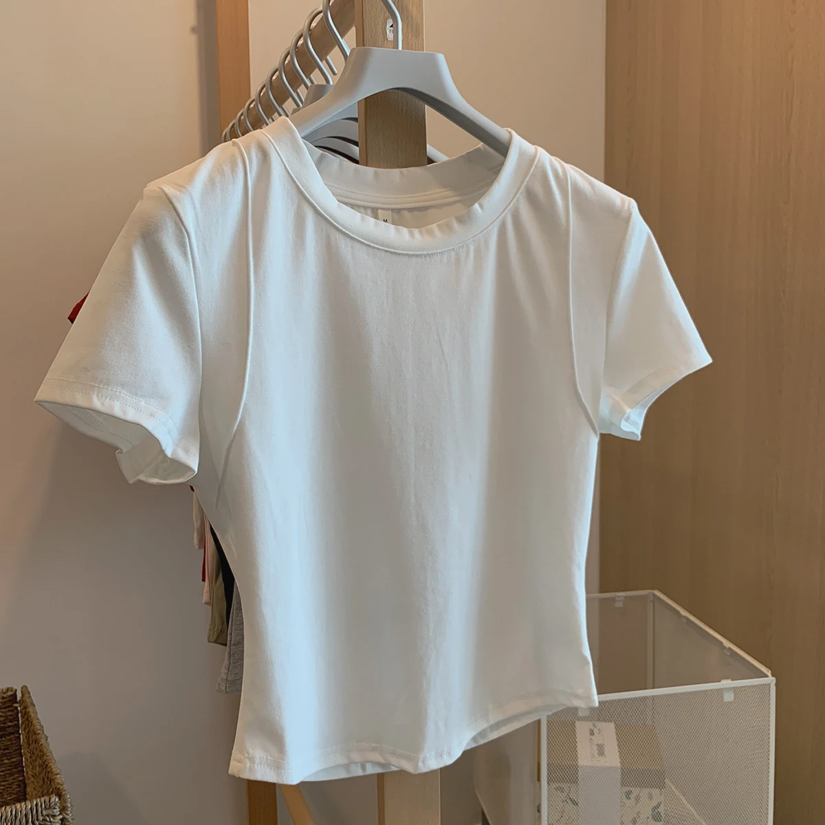カットオフTシャツの選び方とは？3選で実際の生活に合うスタイルを発見する