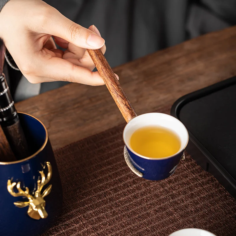 茶道六君子セット：江戸時代風の茶筅セットで伝統茶道を再現する