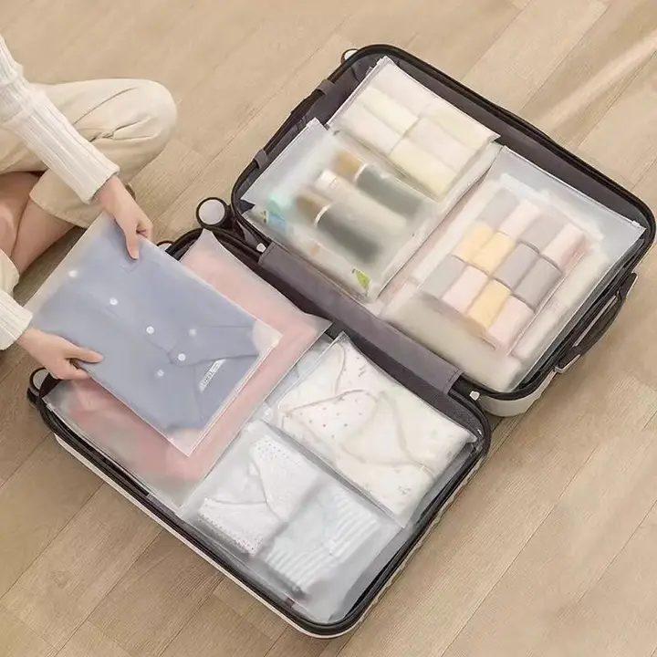 衣類収納バッグ【防水・旅行用・整理整頓・密封タイプ】