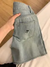 リボン刺繍デニムショートパンツ【ハイウエスト・ストレートレッグ・女性用】