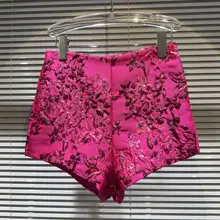 立体的な花柄デザインのショートパンツ【名媛風・カジュアル・秋用】（セットアップ対応）