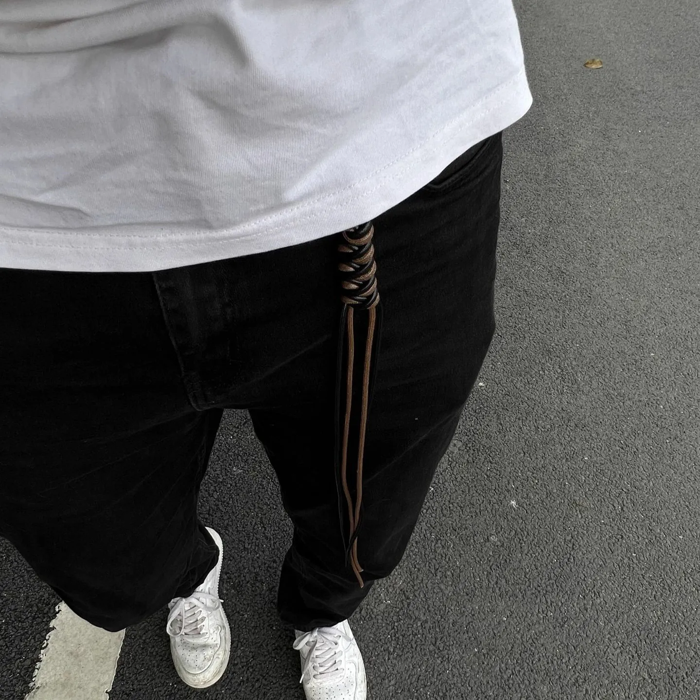 手編みロープ掛け飾りパンツチェーン：レトロデザインでカップルに合うユニセックスアクセサリー