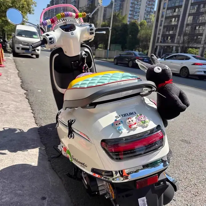 スズキUS125バイク用カートゥーンデコレーションパーツ【個性的なDIY・アニメデザイン】
