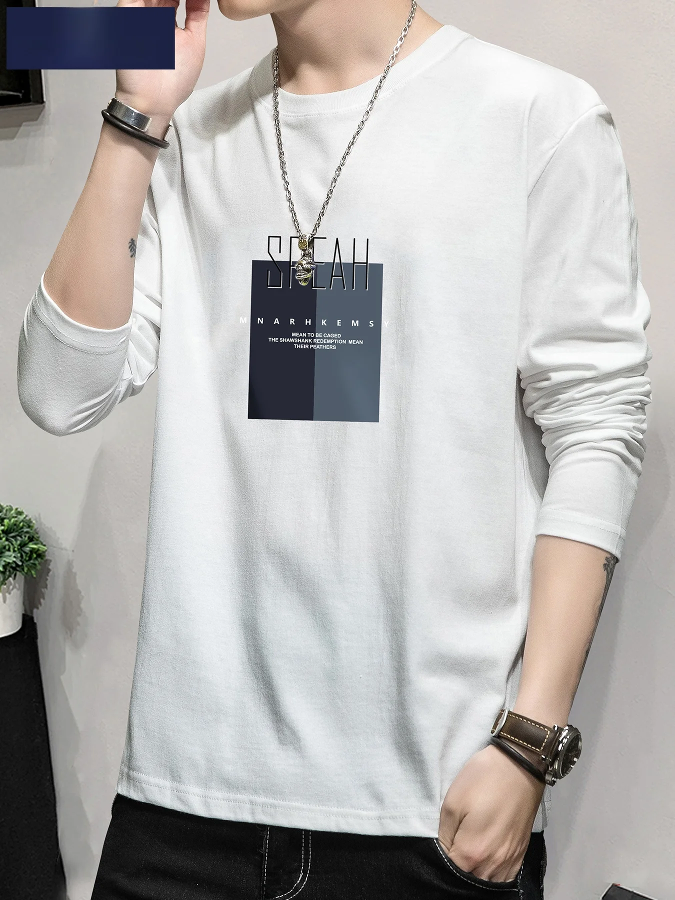 白Tシャツ 似合う 男 にぴったりな5選：なぜシンプルな白が今、メンズファッションの中心なのか？