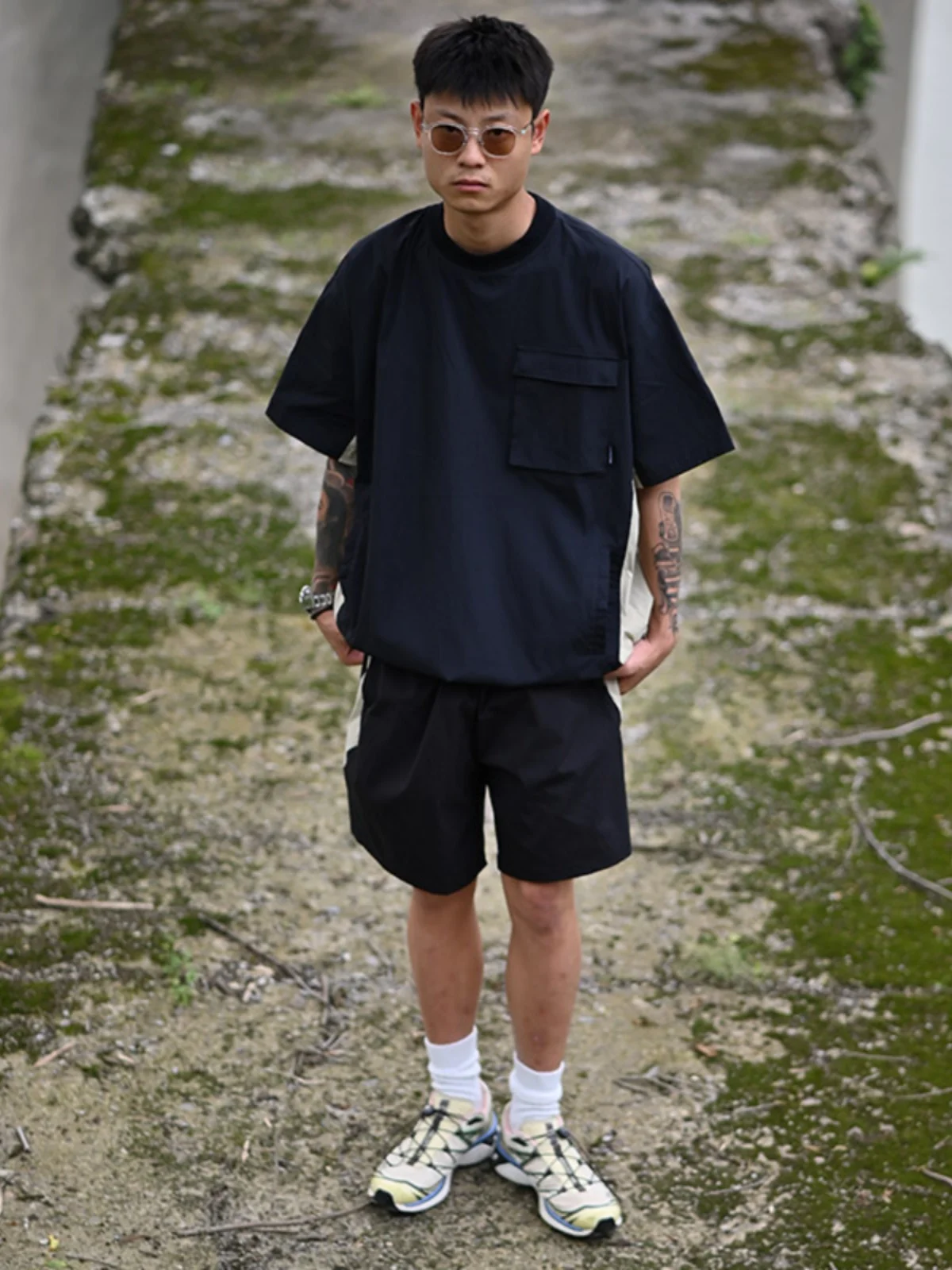 トラックトップの定義とは：吸湿速乾素材を使用した半袖Tシャツの実用性と使用シーン