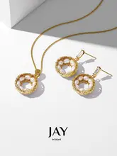 高級感あふれる真珠ネックレス【デザイナー吊り下げ式・ボディに優しいデザイン】