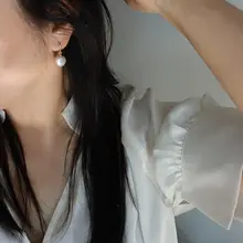 S925純銀製 天然バロックパールイヤリング【軽やかな高級感・耳掛けタイプ】