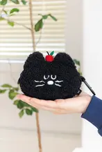 かわいい猫デザインの毛糸ぽんぽん財布【立体構造・小物収納・ストラップ付き】