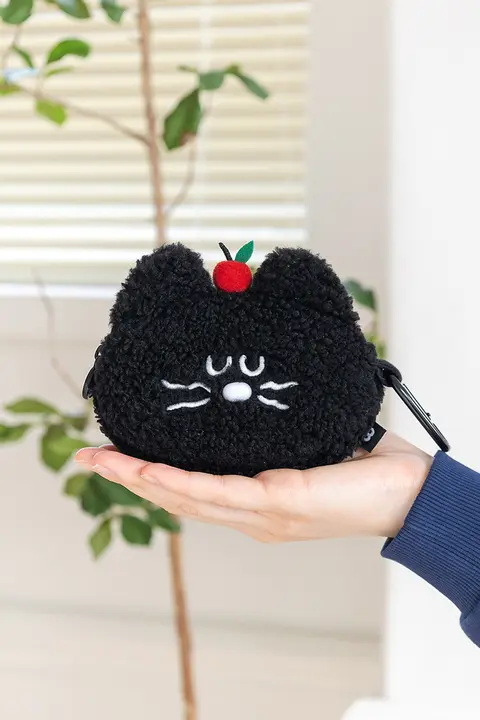 かわいい猫デザインの毛糸ぽんぽん財布【立体構造・小物収納・ストラップ付き】
