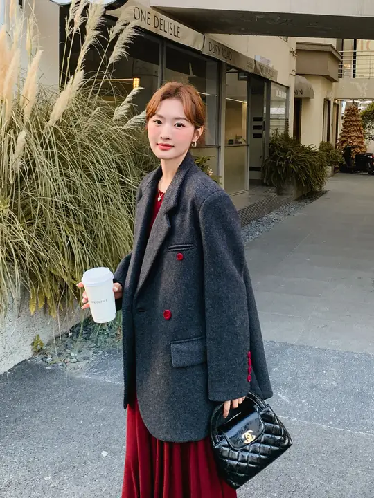 グレーのスリムフィットデザインウールコート【レディース・秋冬用・厚手】