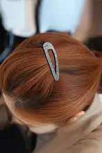 黒色のミニクリップヘアピン【無痕・前髪用・頭頂部用・おしゃれ】