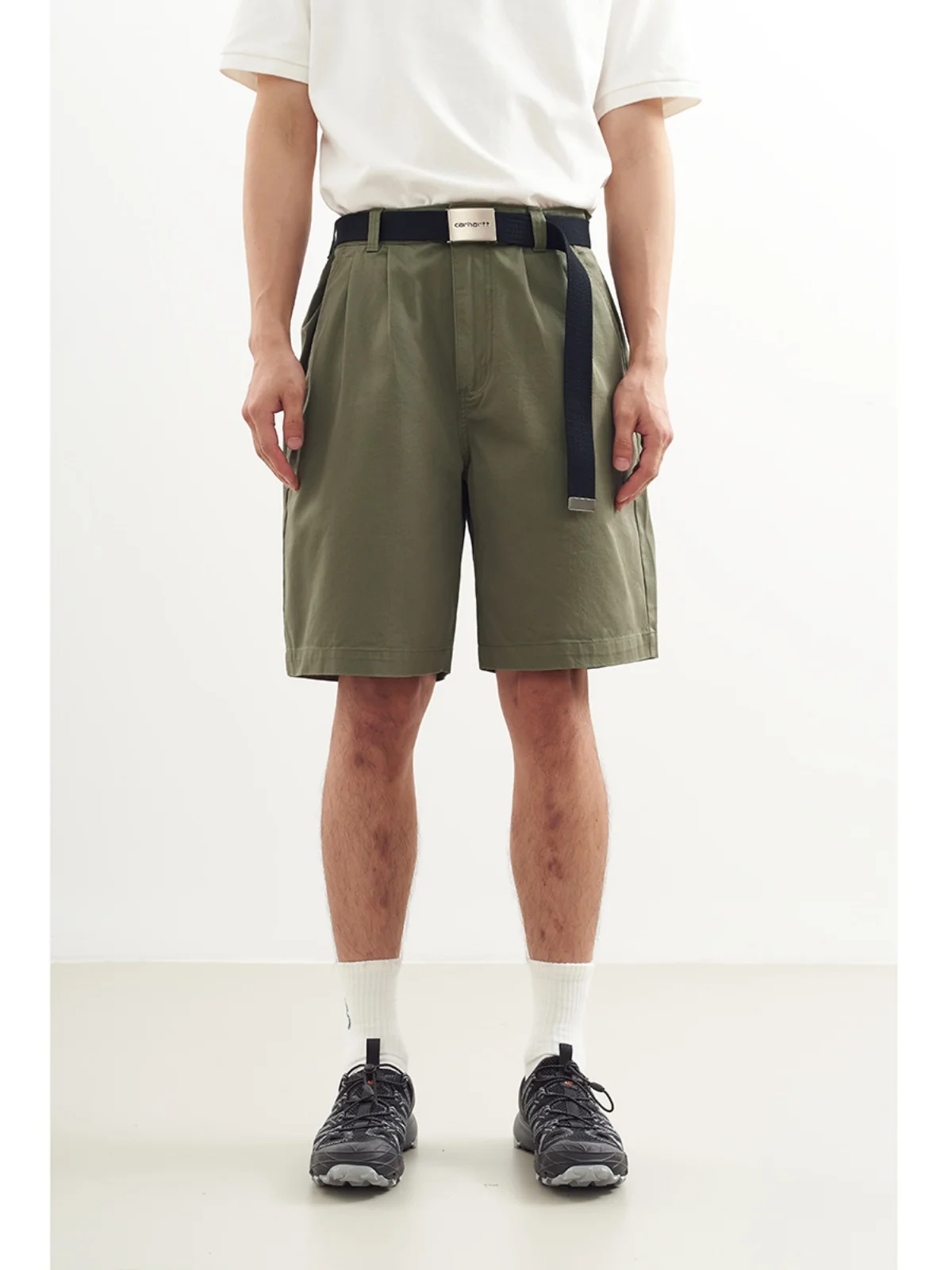カーゴパンツ メンズ コーデ 完全ガイド｜通勤・日常で失敗しない選び方