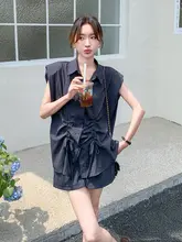 夏用 レディース グレーシャツとショートパンツのコーディネート【デザイン性・通勤スタイル・カジュアル】（セットアップ対応）