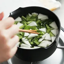 南部鉄器製 ミニフライパン【家庭用・木製ハンドル・熱に強い】