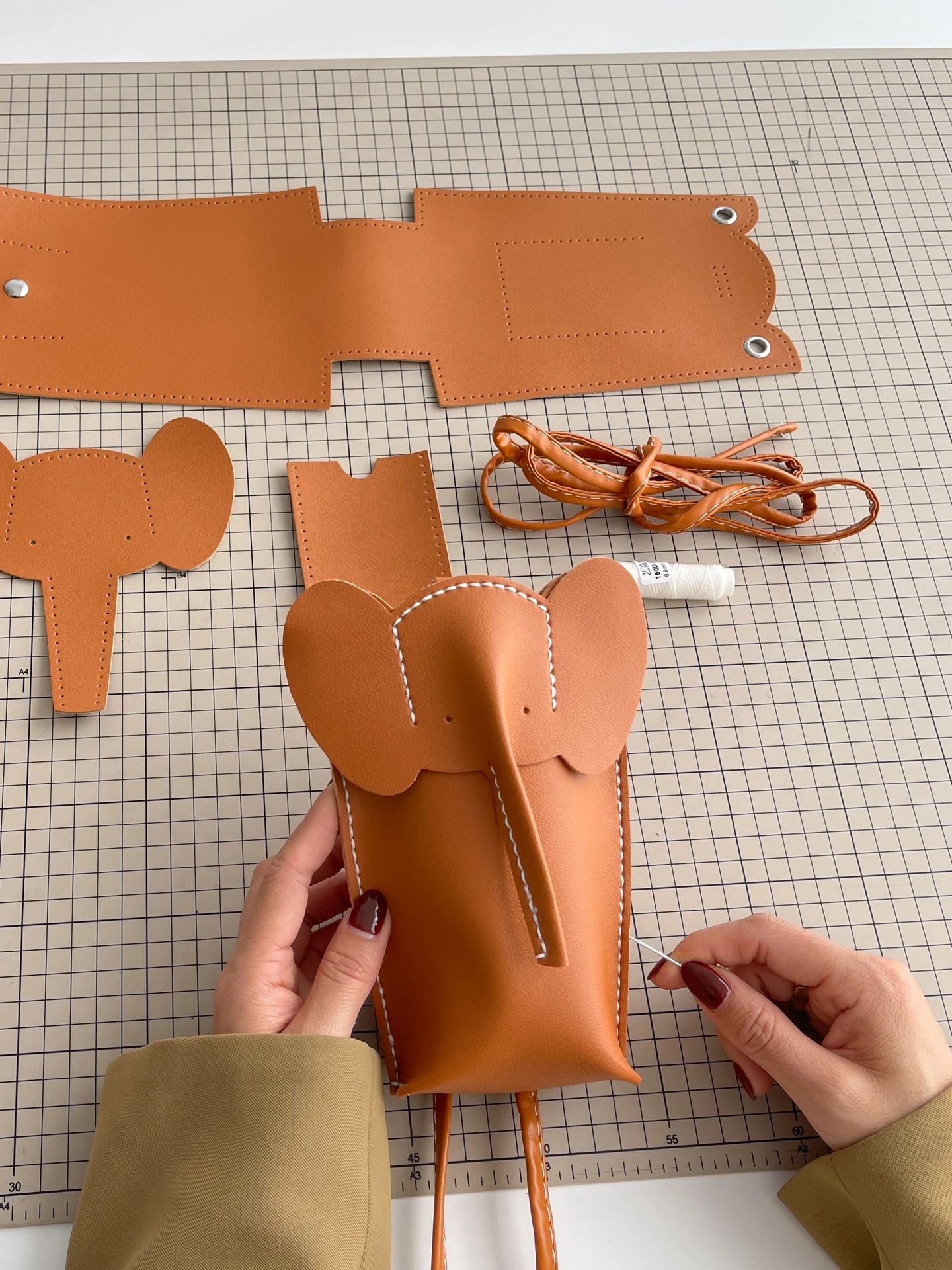 ショルダー バッグ ミニ どんなもの？小象デザインのDIY手編みバッグが選ばれる理由とは