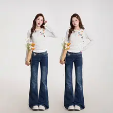 レトロスタイルのスリムフィットブーツカットジーンズ【ウォッシュ加工・韓国風・低ウエスト・女性用】