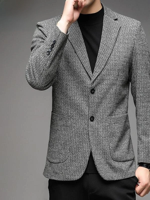 メンズ人気ブランド服で失敗しない選び方は？シンプルなジャケットが今季のファッションパーソンに選ばれる理由