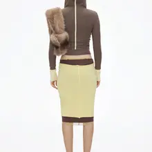 ボディラインを美しく演出！カラー切替フード付きジップカーディガンと直筒パンツのセットアップ（セットアップ対応）