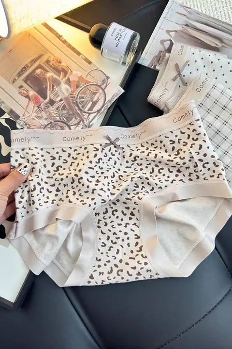 磨毛の柔らかさと豹柄デザインの純綿三角パンツ【無痕・春夏用・女性用】