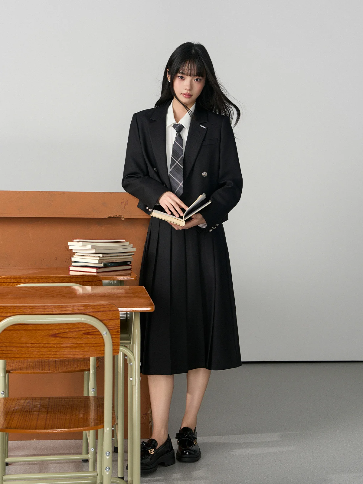 日本でおすすめの黒い制服ブランドやショップはどれ？