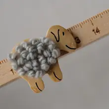 ドイツ製ハンドメイドのココナッツシェルボタン【ウール製・小羊デザイン・穴あけ不要】