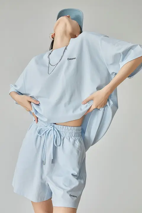 ブルーレターボード刺繍スポーツカジュアルウェア【ゆったりTシャツ・ショートパンツ・夏用】（セットアップ対応）