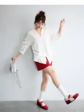 ゆったりとしたシンプルなデザインの白いシャツ【フリル付き・大きいサイズ ・カジュアル】（セットアップ対応）