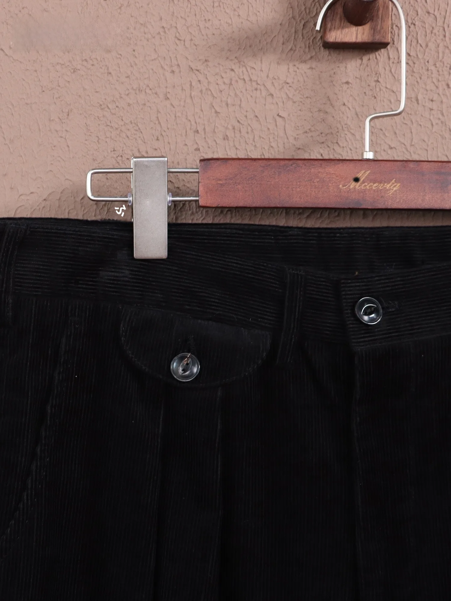 カーゴパンツ メンズ コーデ 完全ガイド｜通勤で失敗しないバランスの取れたスタイル