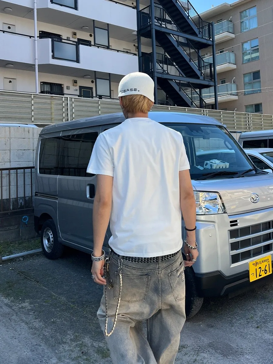 30代から40代まで楽しめる、ストリート系メンズファッションの「プリントTシャツ」はどう選ぶ？