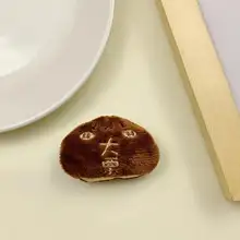 かわいいオレンジと栗の猫おもちゃ