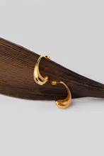 スタイリッシュな長葉デザインのイヤリング【新中式・ビンテージ風・大ぶり】